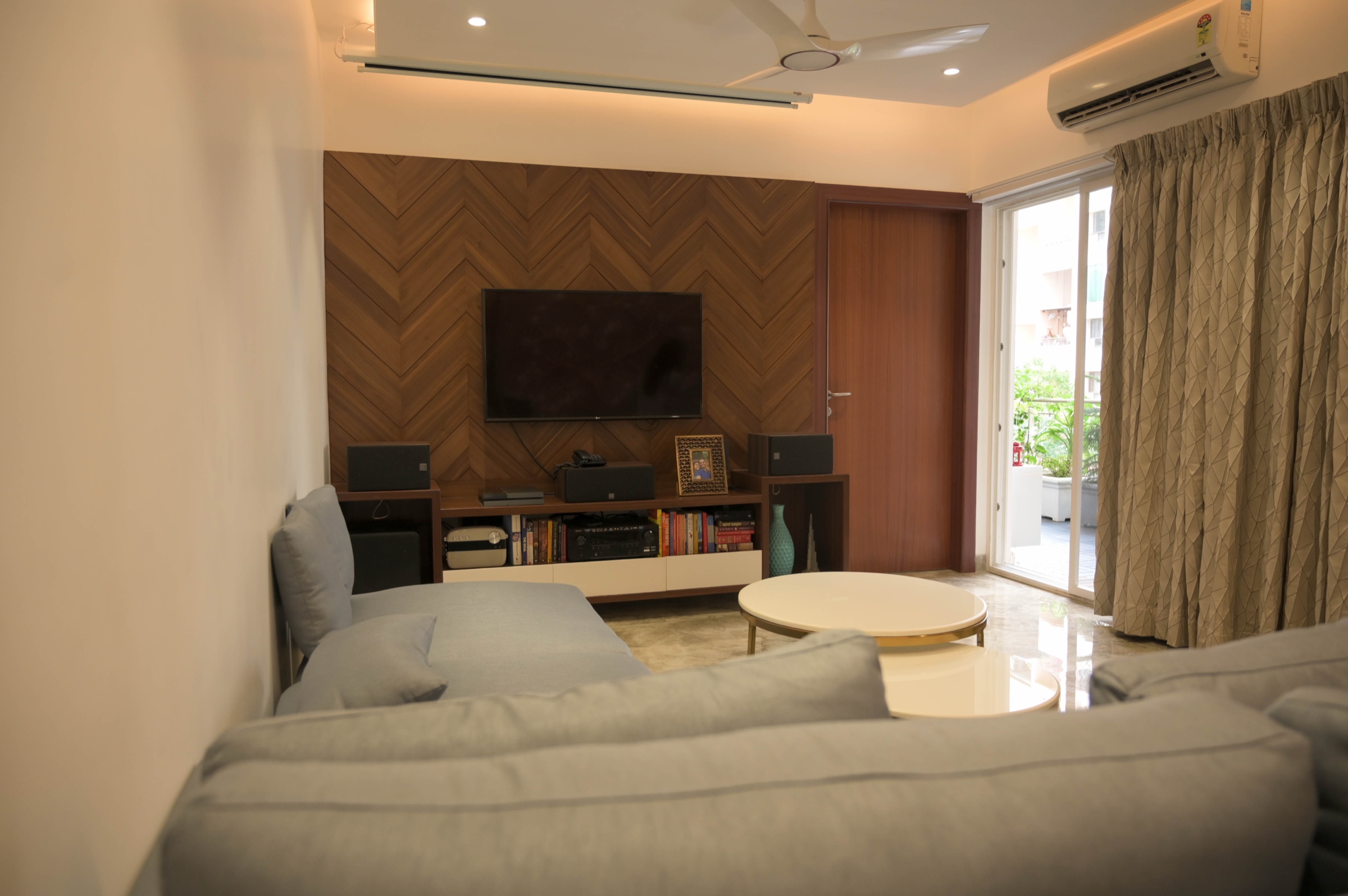 Veneer Adobe — 2